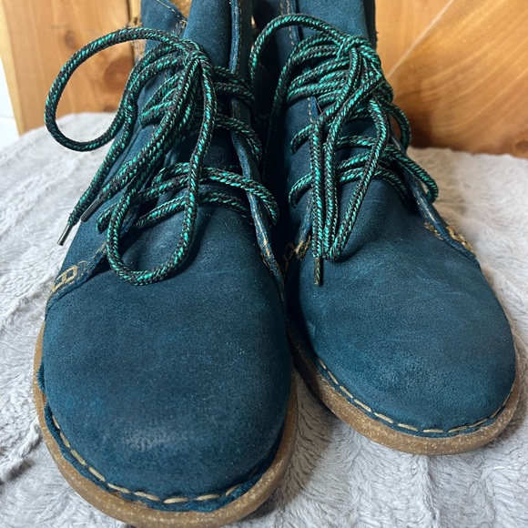 Born Temple II dark teal leather ankle boots women’s 11 - Picture 3 of 7